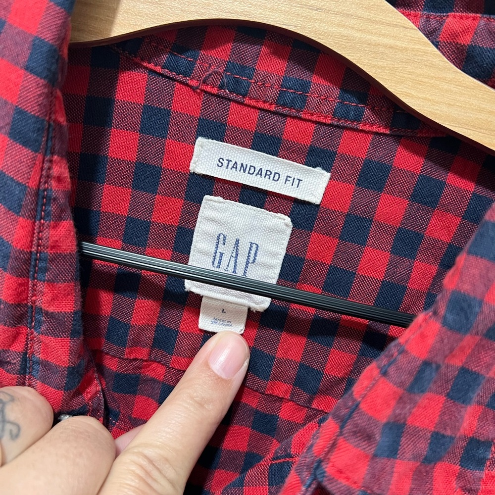 Men’s Large GAP button down Red&Blue Short Sleeve - Picture 3 of 7